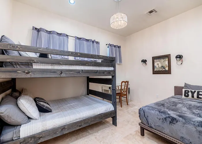 Dreamresortpickleballcourtwaterslidegolfspa * Scottsdale